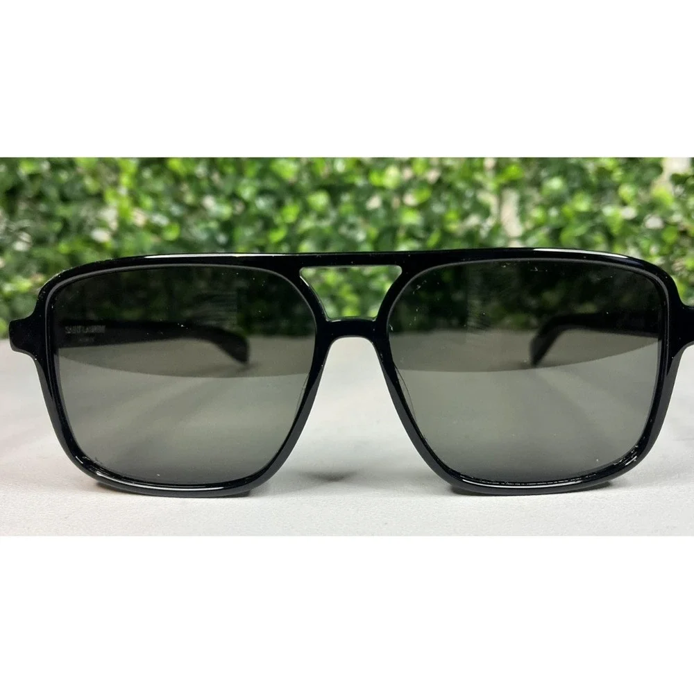 Yves Saint Laurent SL 176 001  Aviator Black Sunglasses 58mm Authentic PREOWNED